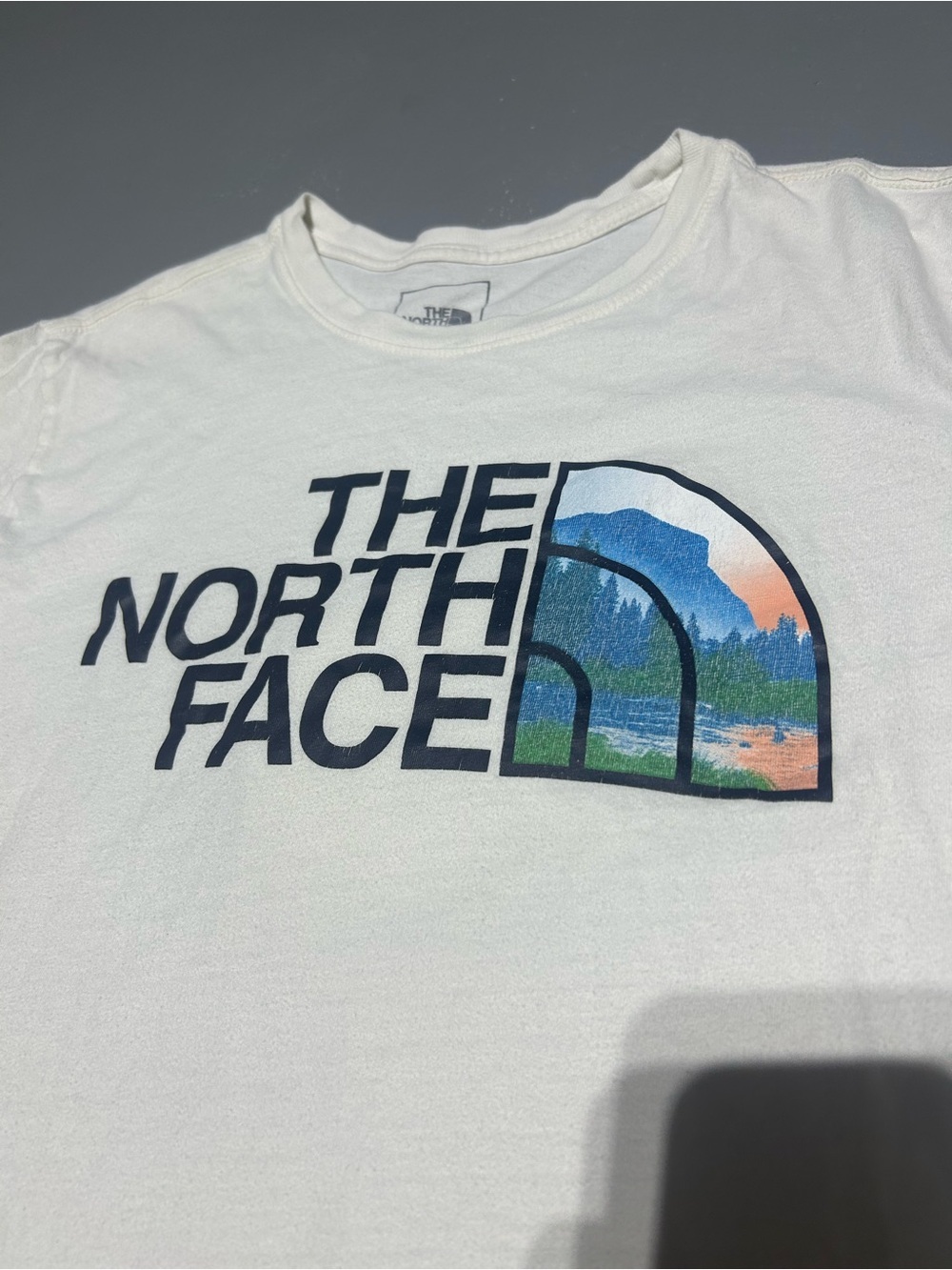 The North Face Soft Premium Short Sleeve Tee Shirt (Men’s Large) - Picture 4 of 8